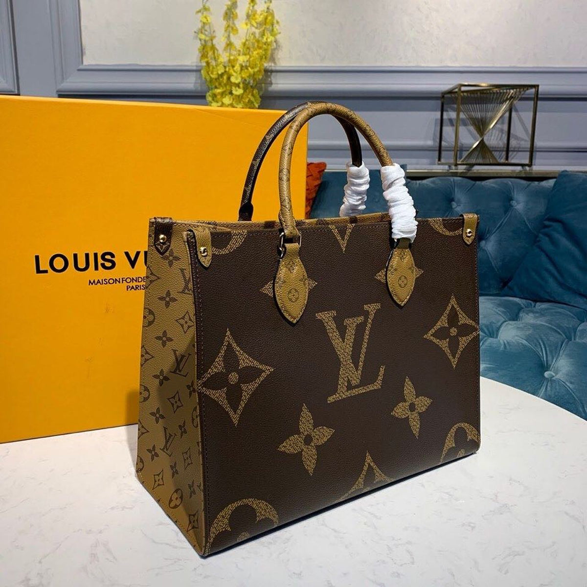 Louis Vuitton OnTheGo Bag 34cm Monogram Giant/Monogram Reverse Canvas Spring/Summer Collection M44577, Brown/Tan