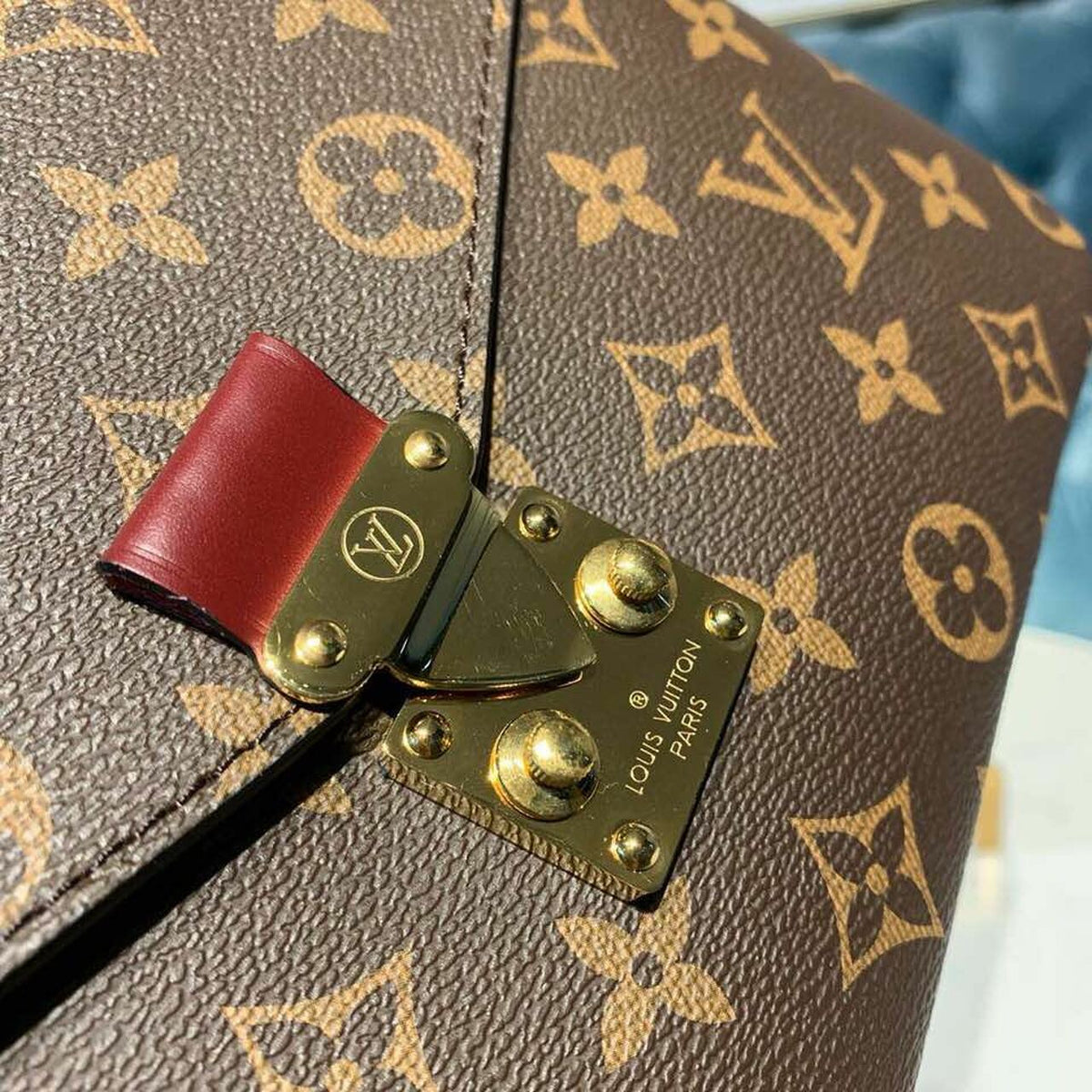 Louis Vuitton Pochette Métis Braided Handle Bag Monogram Canvas Fall/Winter Collection M43984, Carmel/Brown