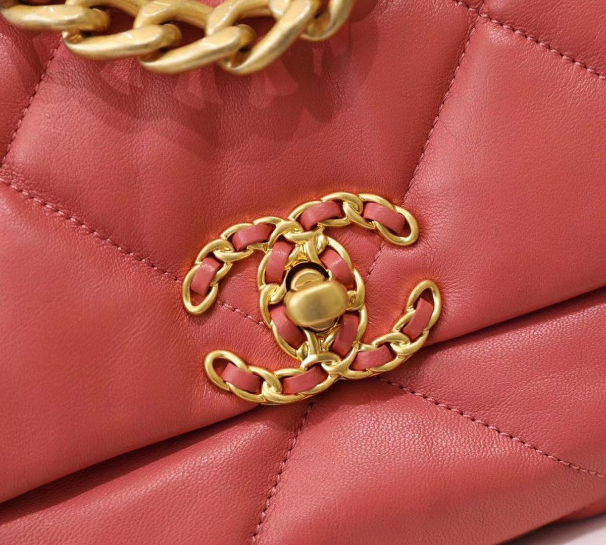 Chanel 19 Flap Bag 26cm Goatskin Leather Spring/Summer Act 1 Collection, Rose Pink