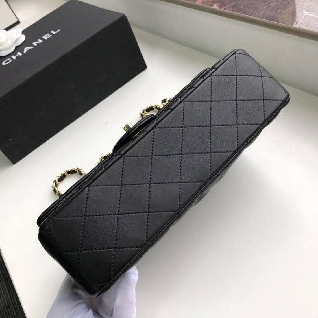 Chanel Classic Flap Bag 25cm Lambskin Leather Gold Hardware Black