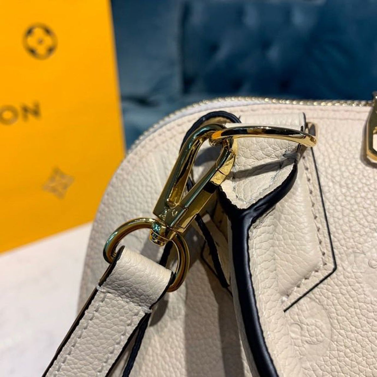Louis Vuitton Neo Alma BB Bag 25cm Monogram Empreinte Canvas Spring/Summer Collection M44829, Creme