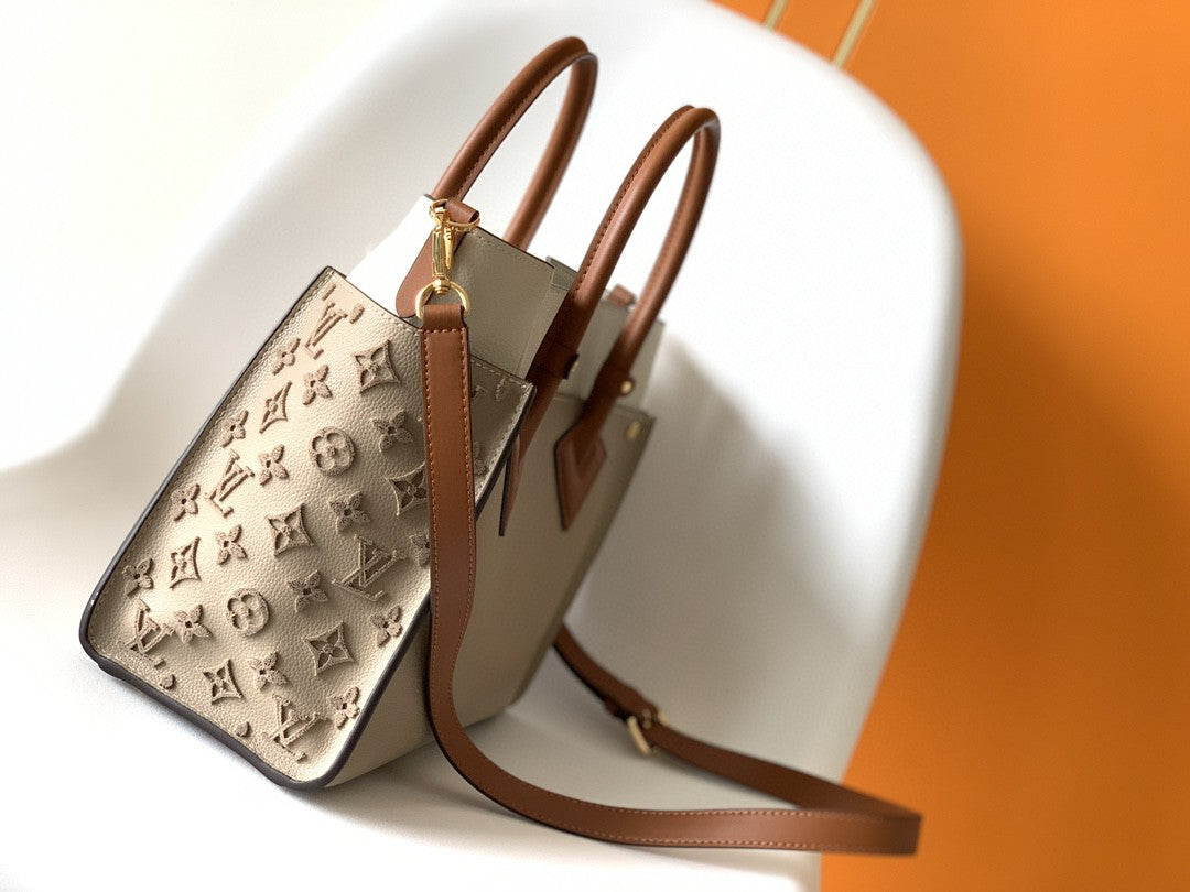 Louis Vuitton M57728 On My Side PM 30cm
