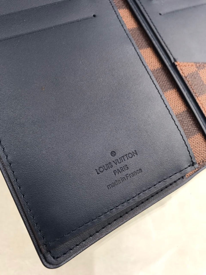 Louis Vuitton Portefeuille Brazza Long Wallet 20cm