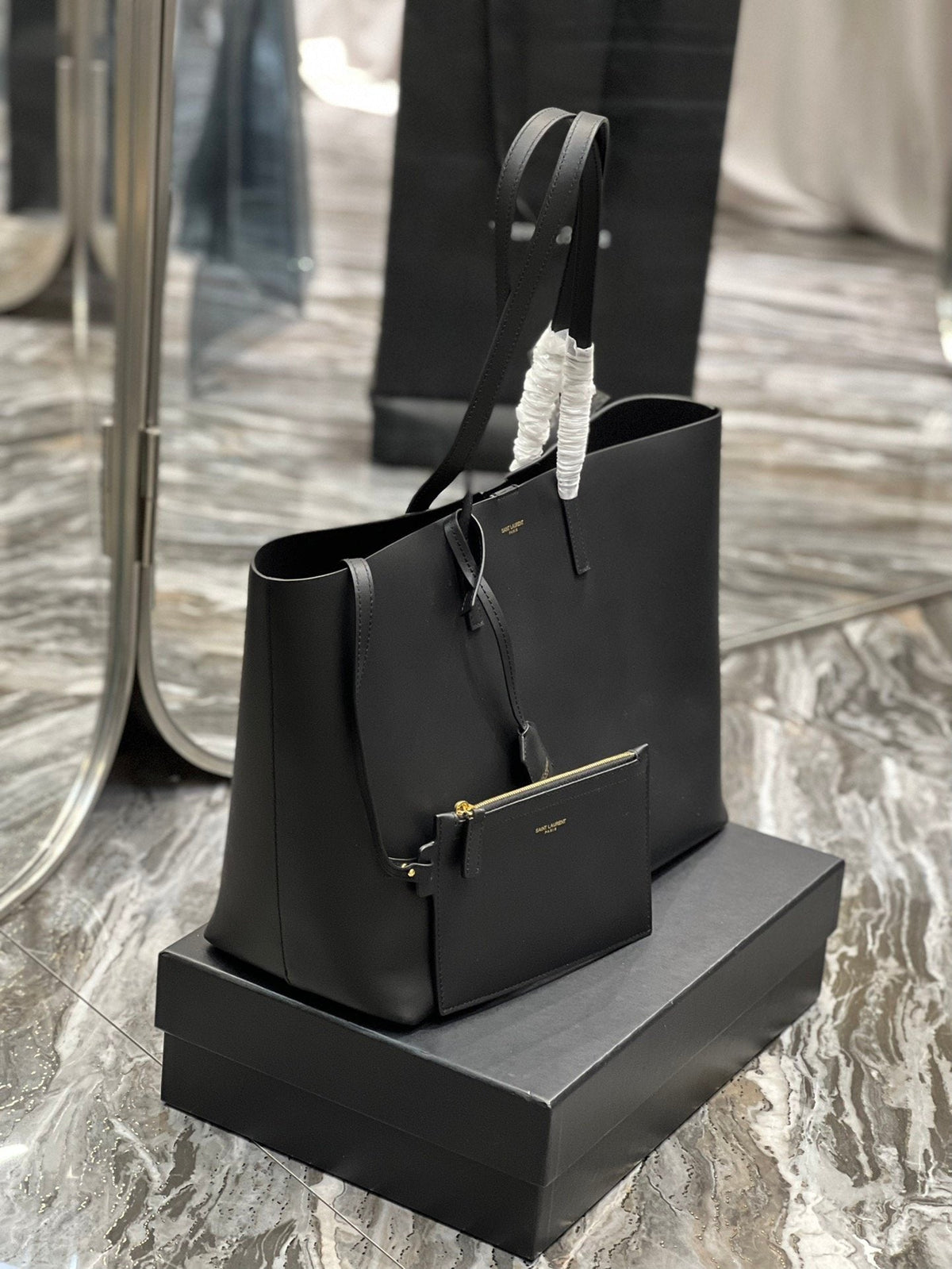 Saint Laurent Shopping Tote Bag With Gold Hardware 38cm