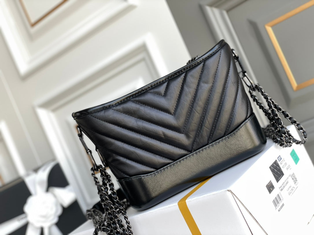 Chanel CO-CO Gabrielle Hobobag 20cm Black