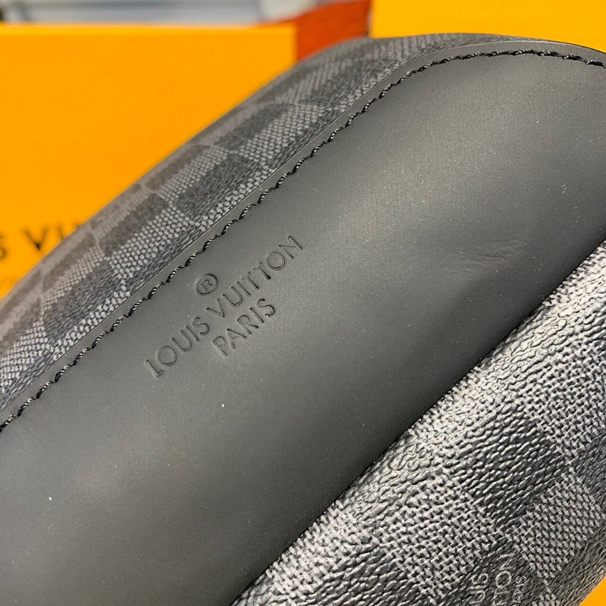 Louis Vuitton Avenue Sling Bag 32cm Damier Graphite Canvas M41719 Black