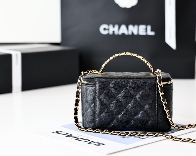 Chanel Small Vanity Bag 17cm Black