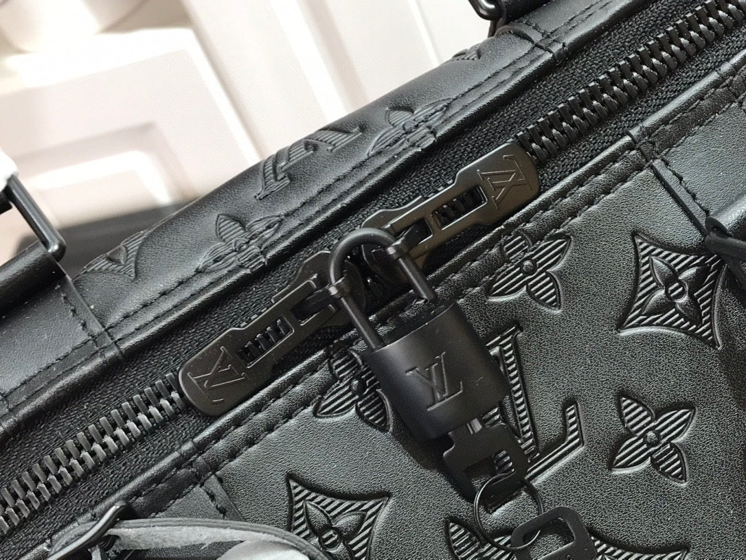 Louis Vuitton Monogram 50cm Black