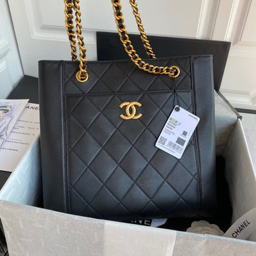 Chanel Maxi Shopping Bag 30cm Black