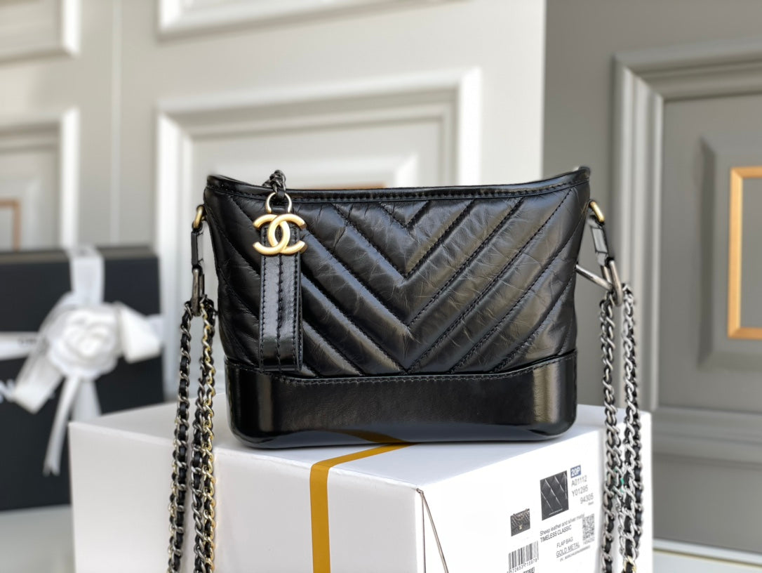 Chanel CO-CO Gabrielle Hobobag 20cm Black