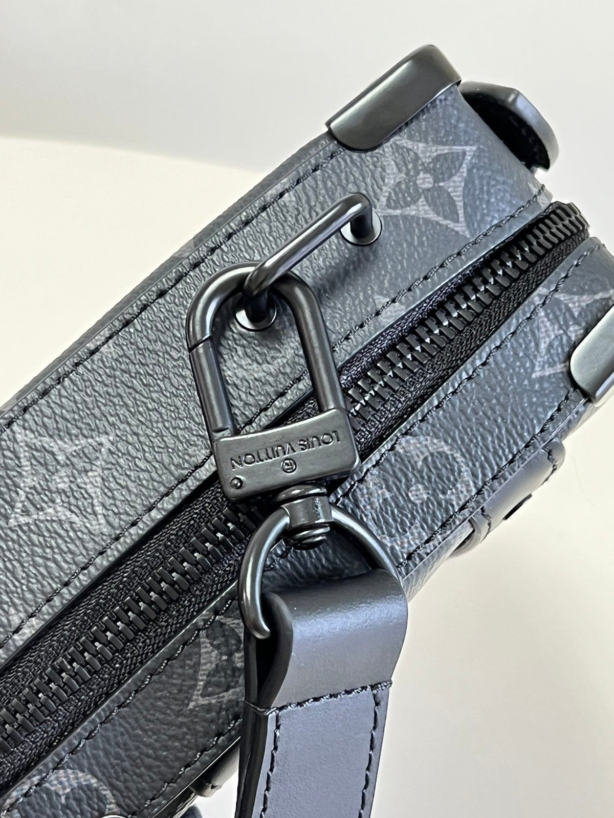 Louis Vuitton Handle Soft Trunk 22cm Black