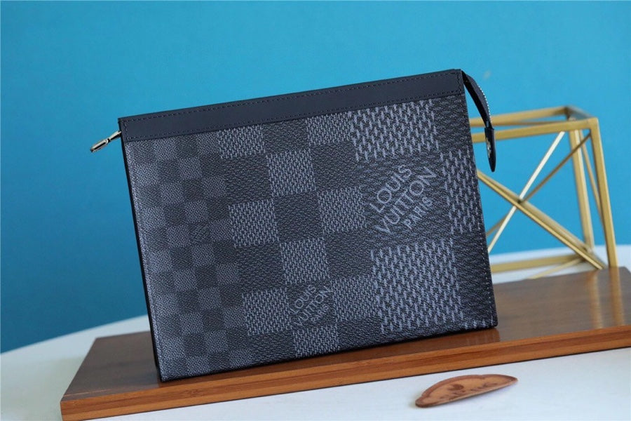 Louis Vuitton Pochette Voyage MM Damier Graphite 3D Canvas Grey For Men, Men’s Travel Accessories 27cm LV N60444