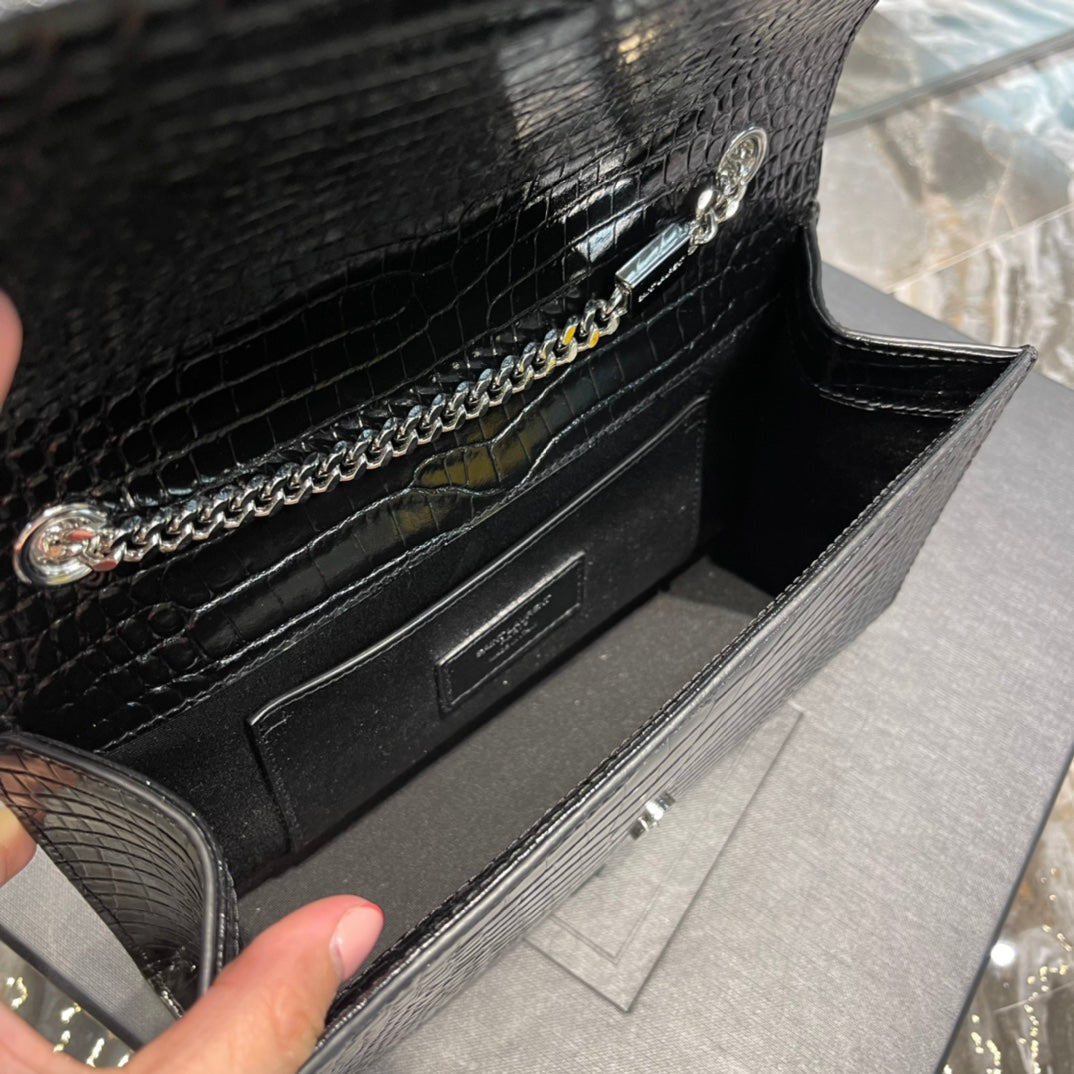 Saint Laurent Kata Medium Chain Bag With Tassel 24cm