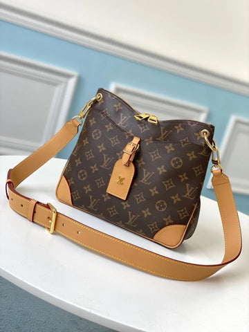 Louis Vuitton Crossbody Bag 28cm Brown