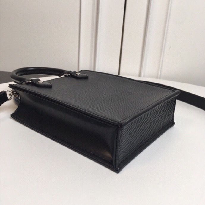 Louis Vuitton Petit Sac Plat 14cm