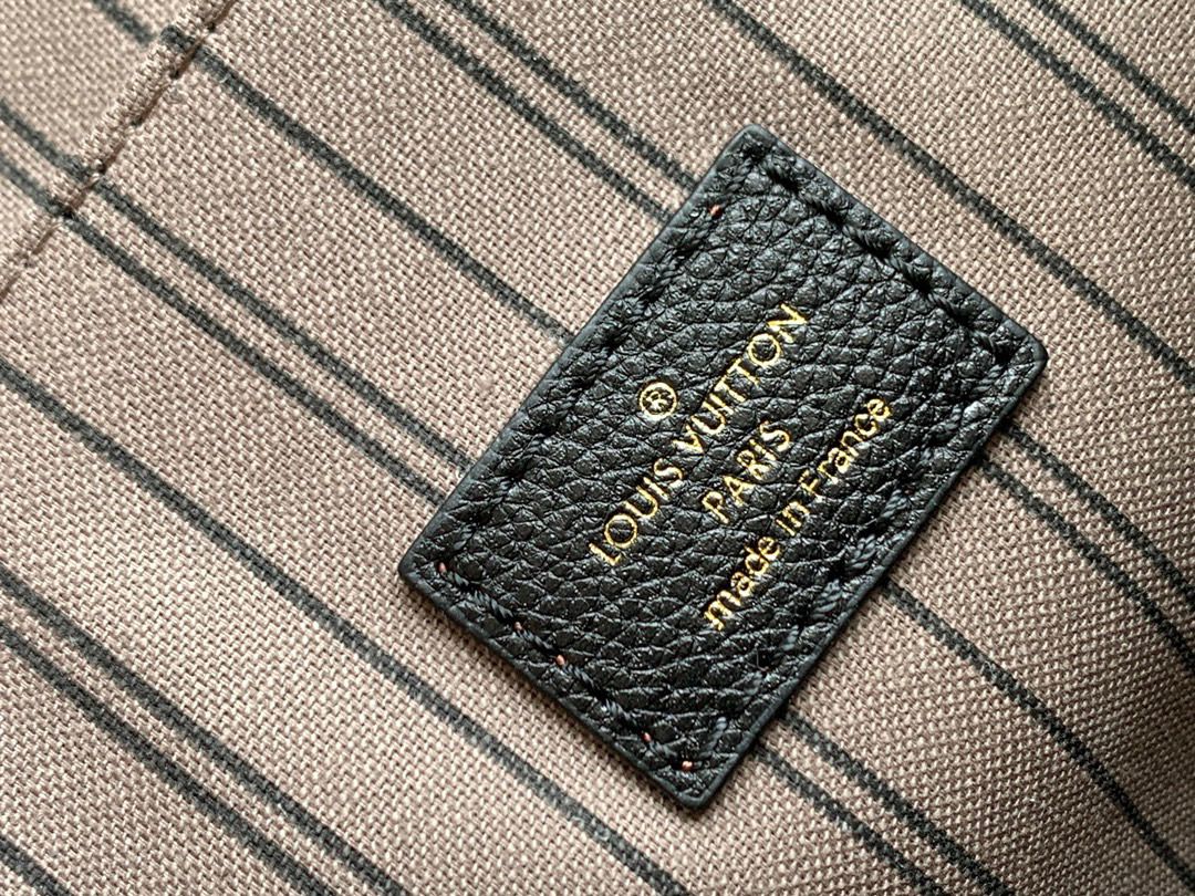 Louis Vuitton Pochette Métis Handbag M41487 29cm Black
