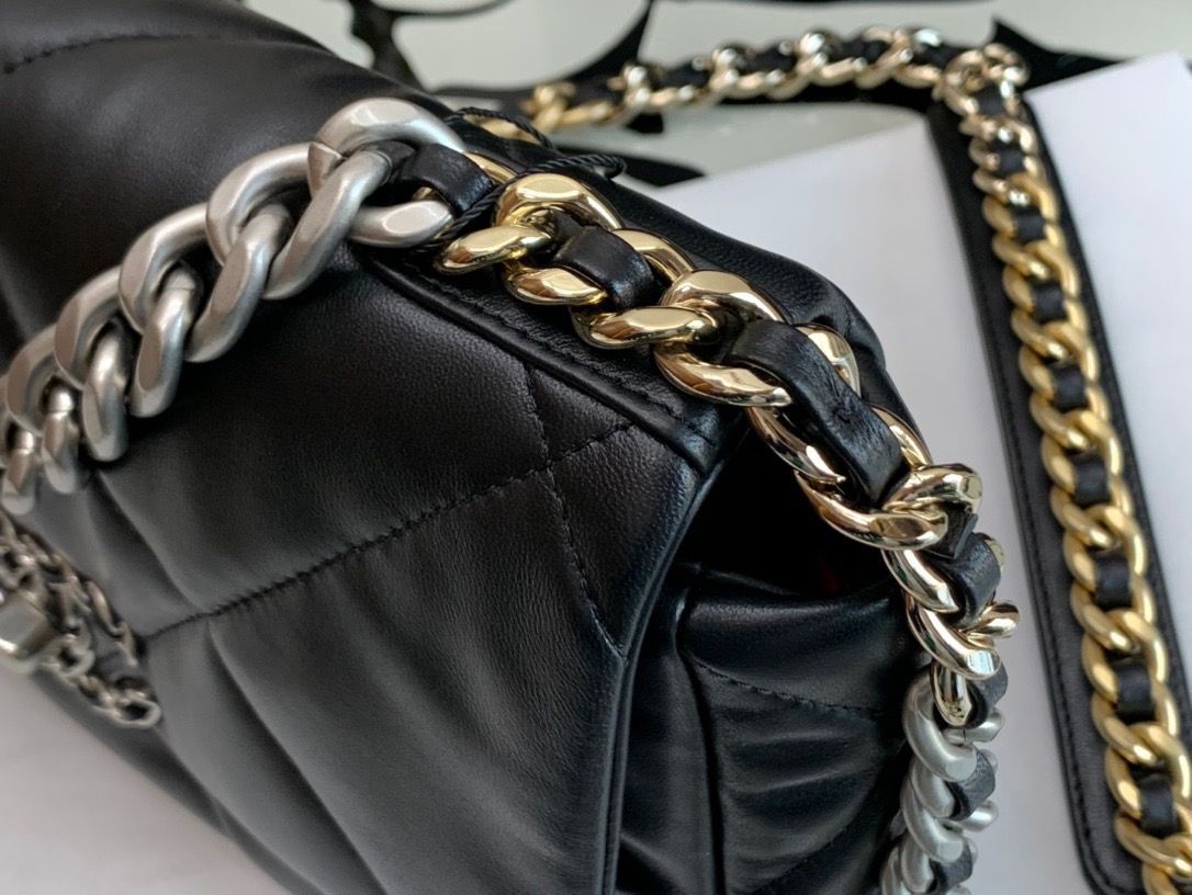 Chanel Flap Bag Classic 26cm Black