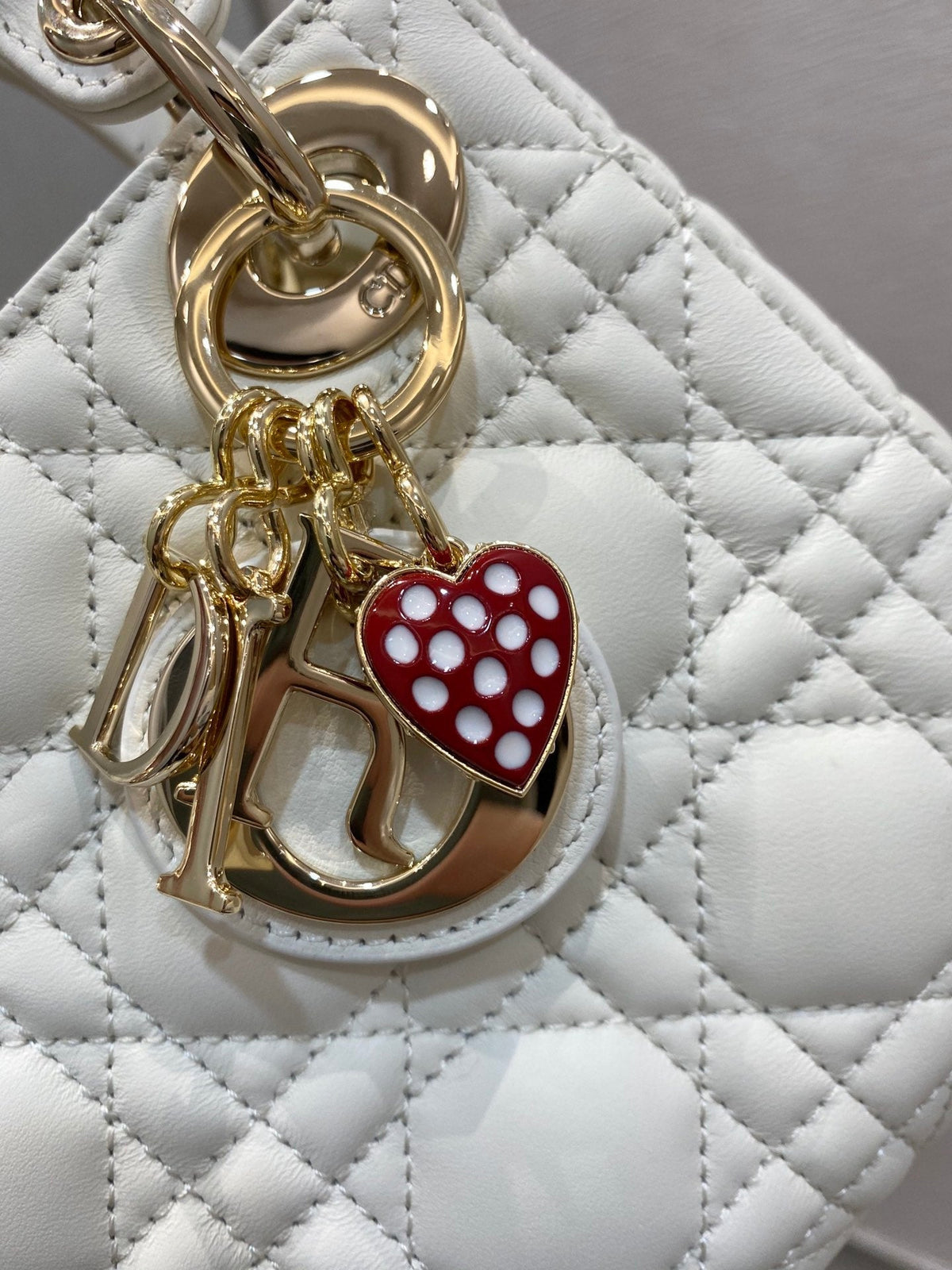 Christian Dior White Handle Bag 17cm