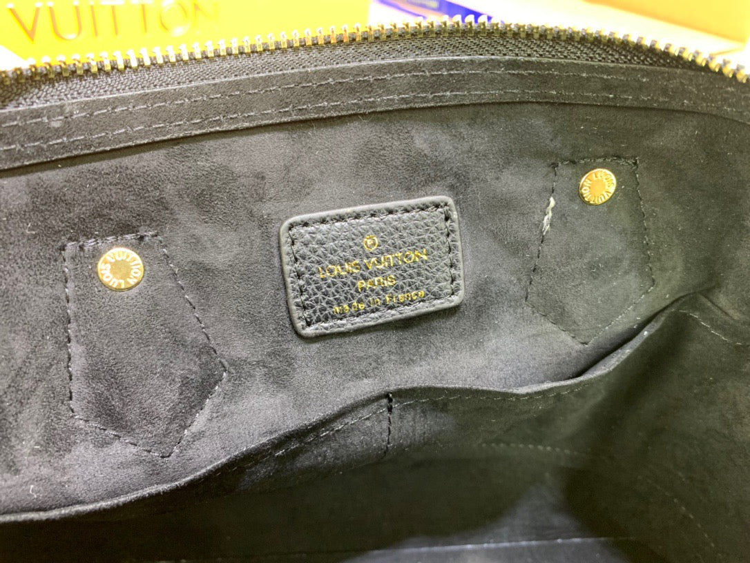 Louis Vuitton ALMA Monogram 35cm Black