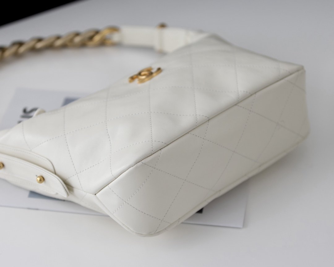 Chanel Hobo Handbag 28cm White