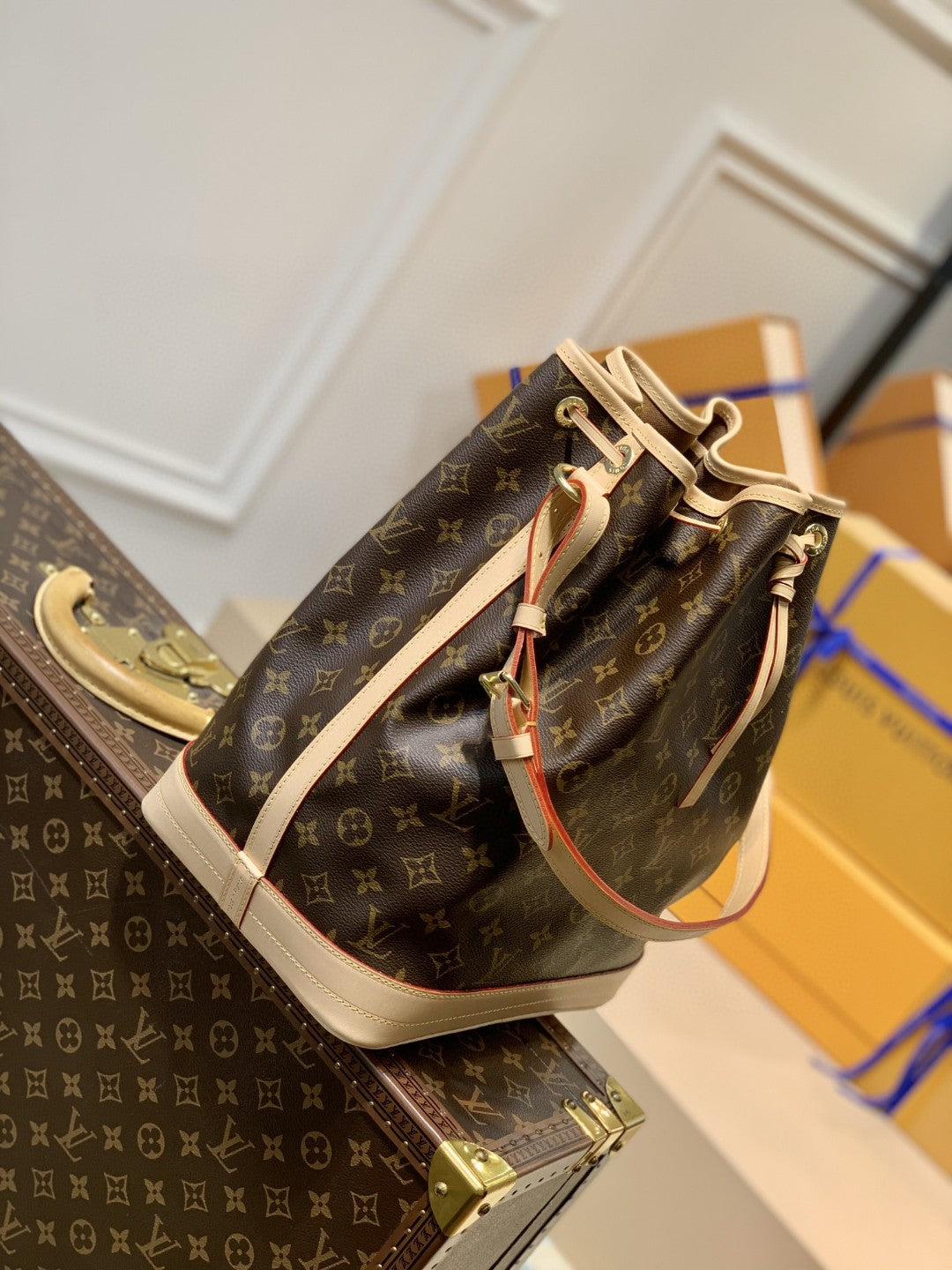 Louis Vuitton M42224 Nóe 28cm Brown