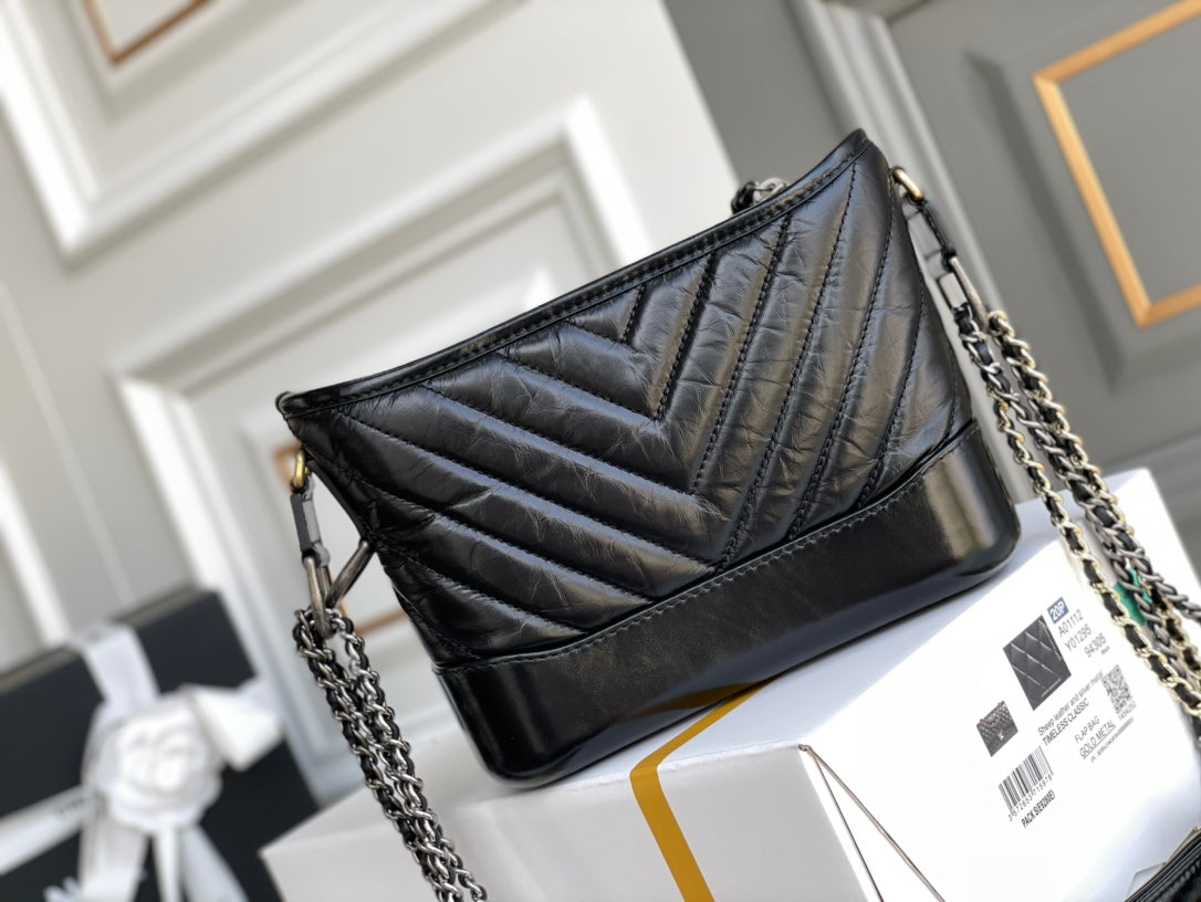 Chanel CO-CO Gabrielle Hobobag 20cm Black