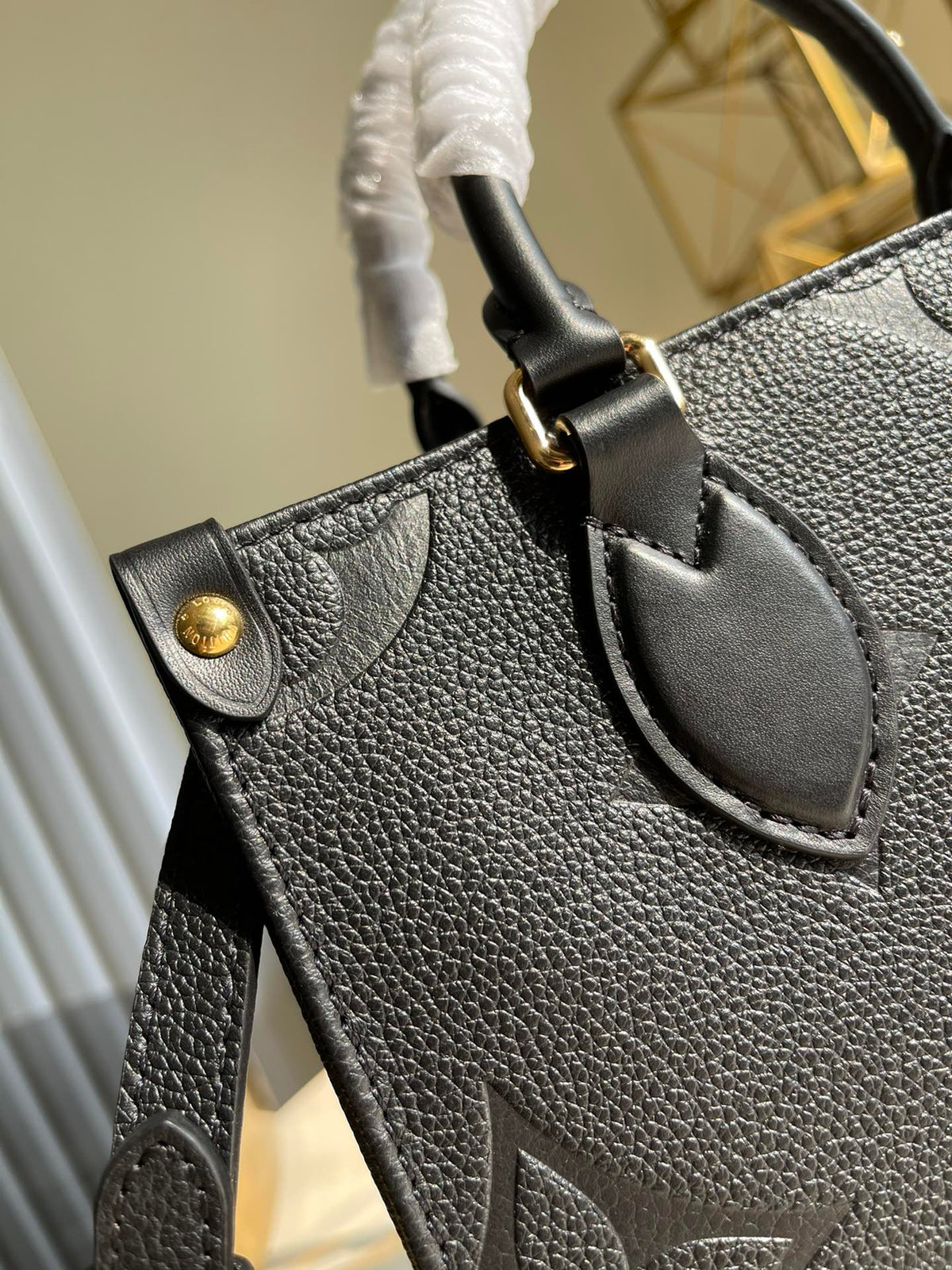 Louis Vuitton Handle Bag 25cm All Black