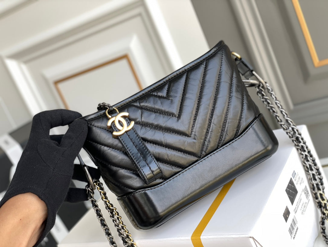 Chanel CO-CO Gabrielle Hobobag 20cm Black