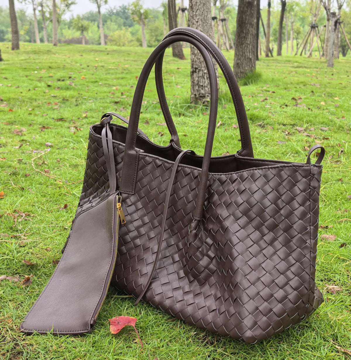 Handwoven Sheepskin Braided Leather Duffle Tote Bag: Large Capacity Commuter Bag